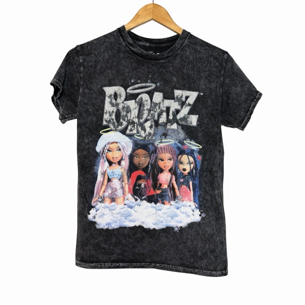 Bratz Women's Angel Cloud Tour T-Shirt Acid Wash Black Small‎ 2023 Graphic Tee